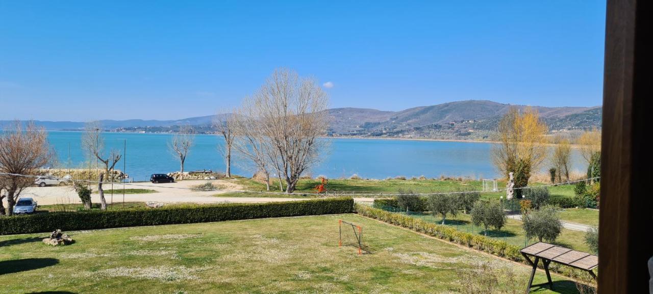 Appartamento Lago Trasimeno - Torricella Pg Eksteriør bilde
