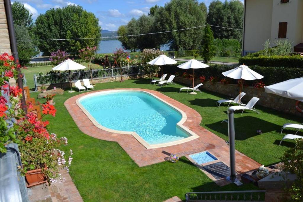 Appartamento Lago Trasimeno - Torricella Pg Eksteriør bilde