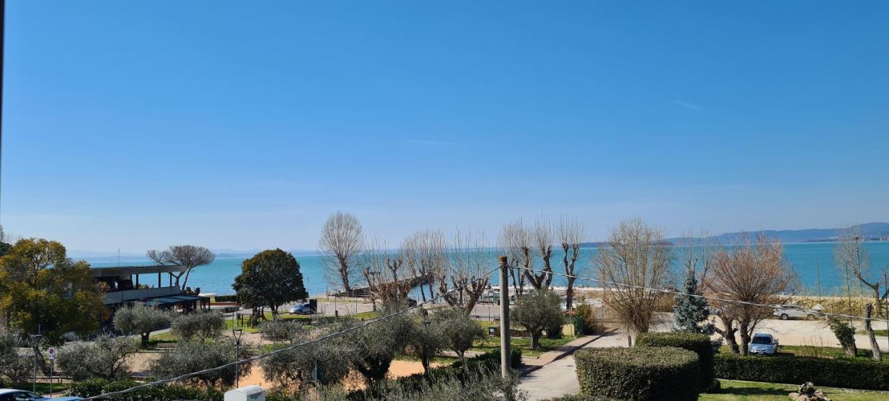 Appartamento Lago Trasimeno - Torricella Pg Eksteriør bilde