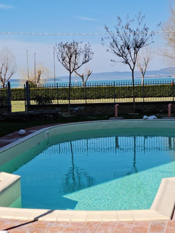 Appartamento Lago Trasimeno - Torricella Pg Eksteriør bilde